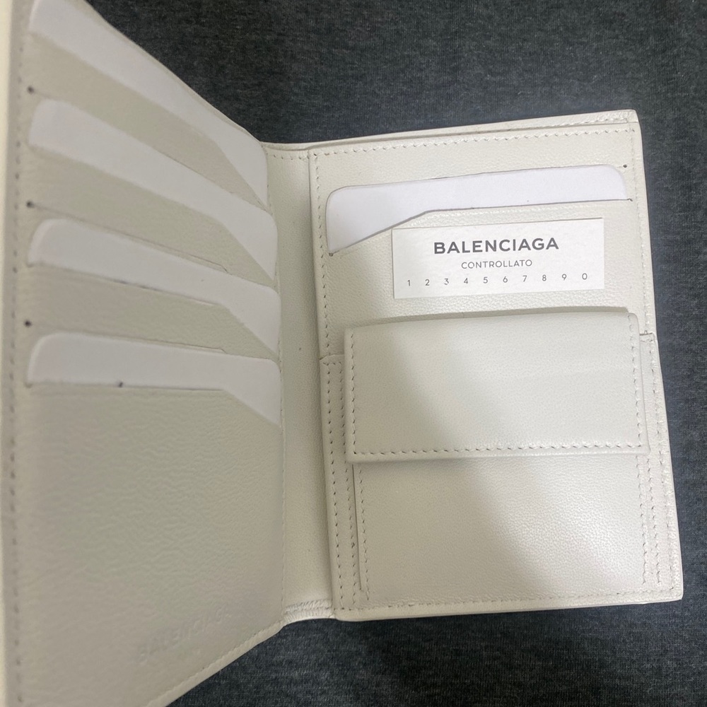 New Balenciaga White 158 Wallet Unisex - Picture 2 of 5